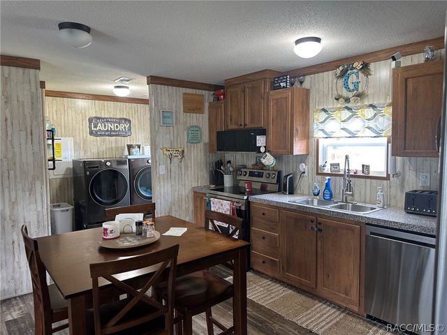 7203 W Brady Lane, Homosassa, FL 34446