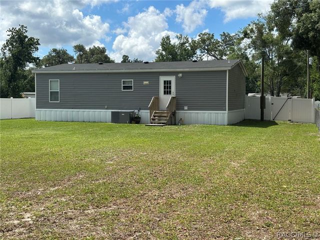 7203 W Brady Lane, Homosassa, FL 34446