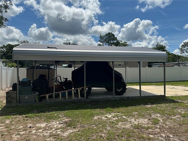 7203 W Brady Lane, Homosassa, FL 34446