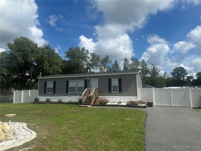 7203 W Brady Lane, Homosassa, FL 34446