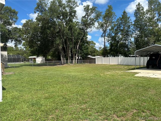 7203 W Brady Lane, Homosassa, FL 34446