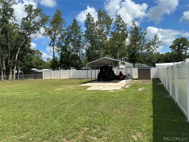 7203 W Brady Lane, Homosassa, FL 34446