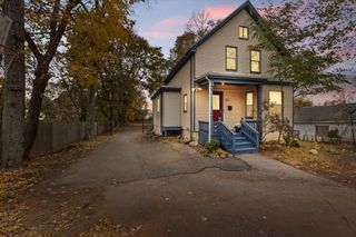 721 Pleasant Street, Brockton, MA 02301