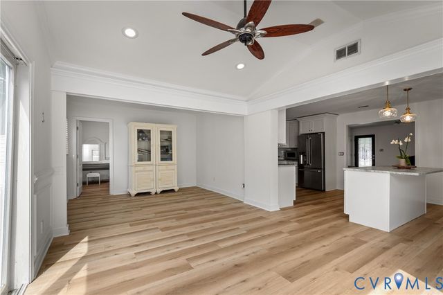 11404 Walnut Hollow Ct, Midlothian, VA 23112