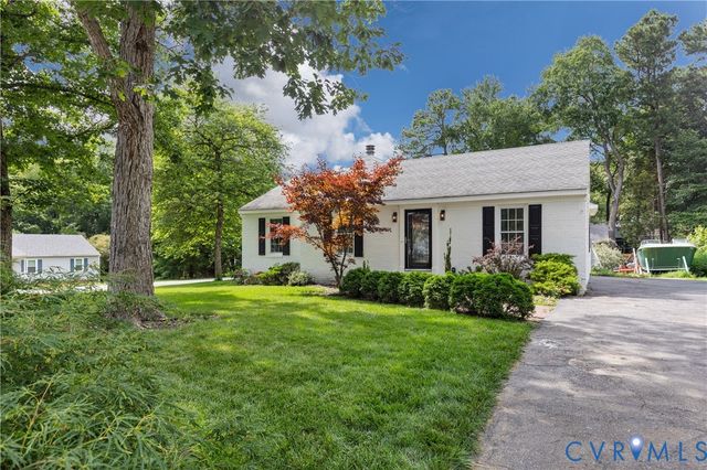 11404 Walnut Hollow Ct, Midlothian, VA 23112