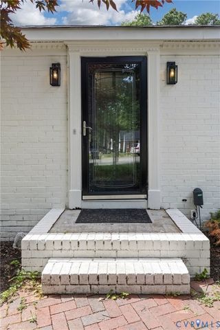 11404 Walnut Hollow Ct, Midlothian, VA 23112