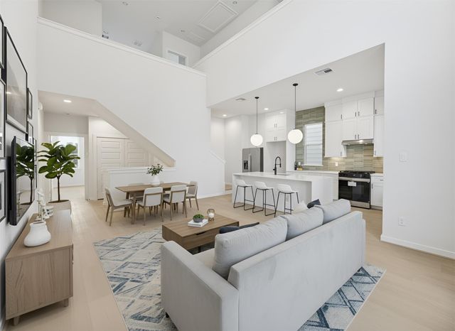 817 Thornton Road D, Houston, TX 77018