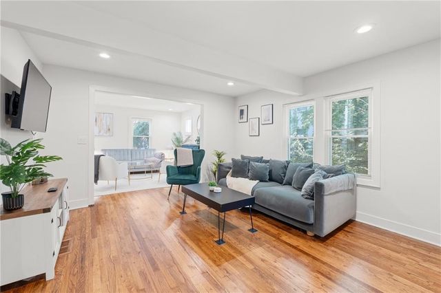 4128 Locust Street, Kansas City, MO 64110