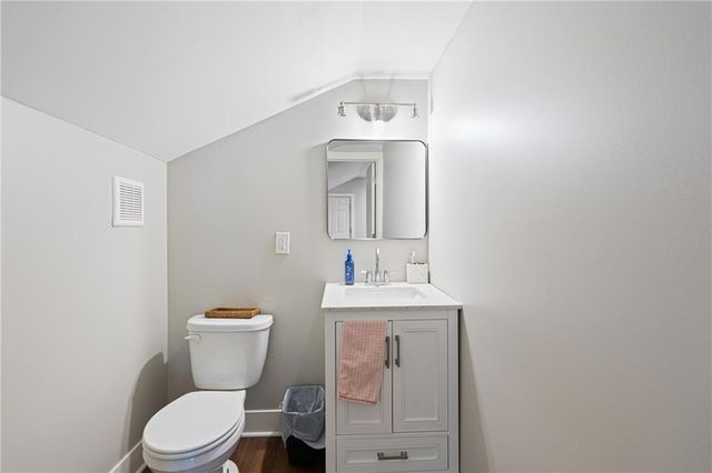 4128 Locust Street, Kansas City, MO 64110