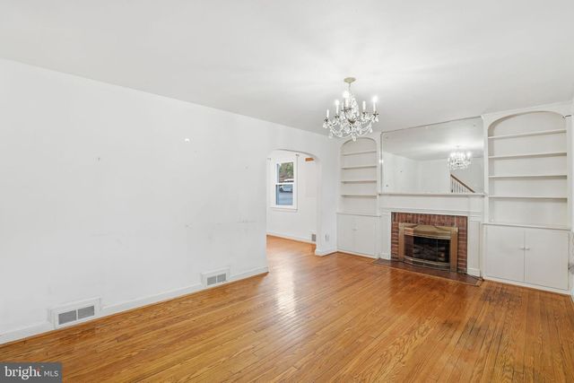 6758 EASTERN AVE NW, Washington, DC 20012