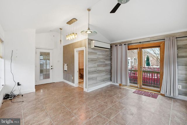 6758 EASTERN AVE NW, Washington, DC 20012