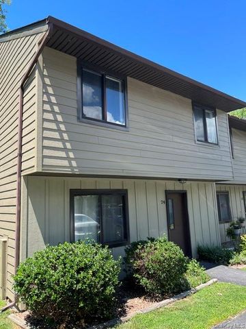 24 Hudson Heights Drive, Poughkeepsie, NY 12601