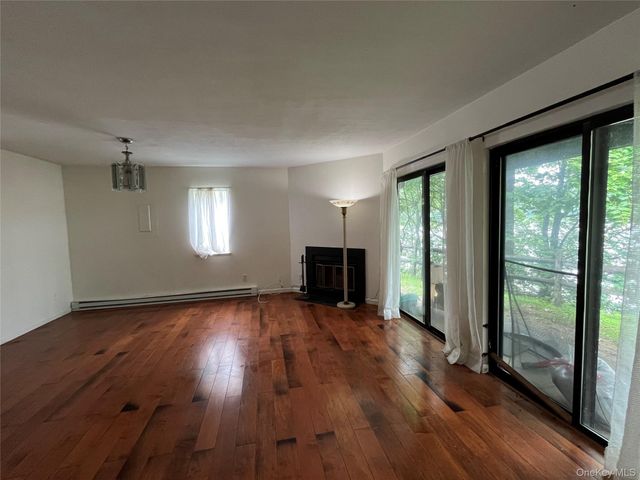 24 Hudson Heights Drive, Poughkeepsie, NY 12601