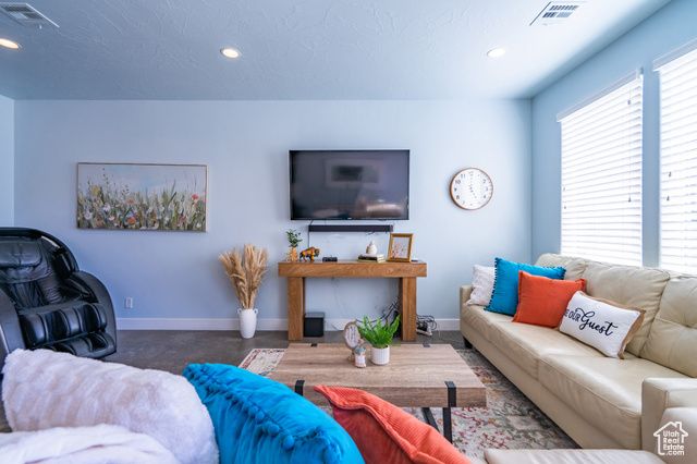 1671 W CALEDONIA DUNES DR, St. George, UT 84770