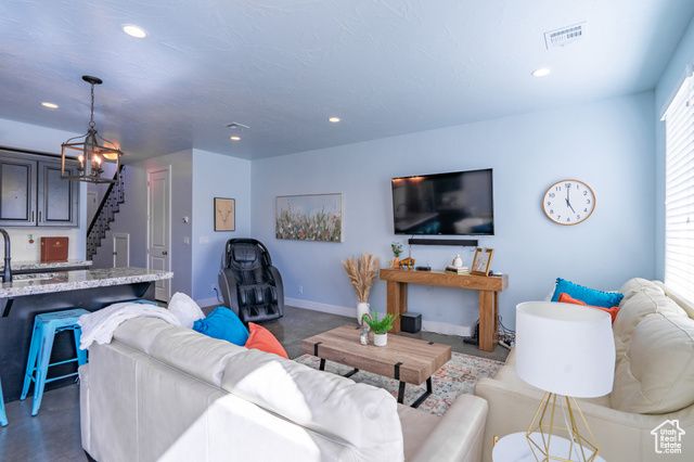 1671 W CALEDONIA DUNES DR, St. George, UT 84770