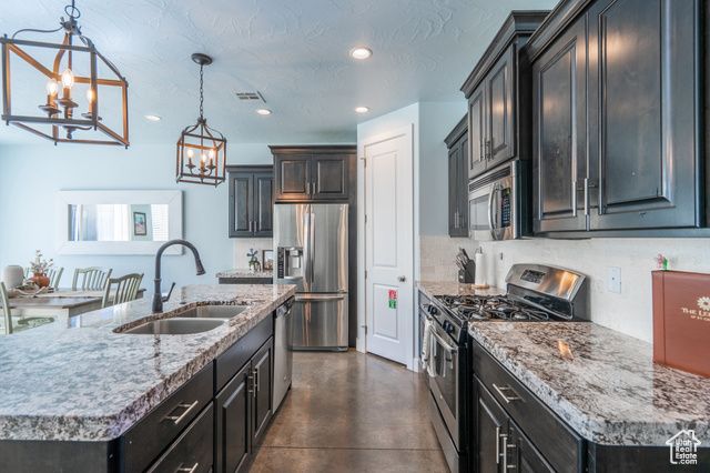 1671 W CALEDONIA DUNES DR, St. George, UT 84770