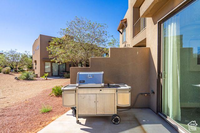 1671 W CALEDONIA DUNES DR, St. George, UT 84770