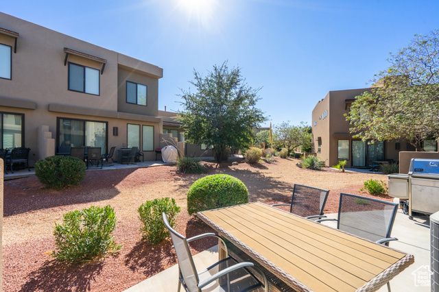 1671 W CALEDONIA DUNES DR, St. George, UT 84770