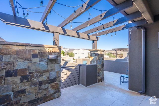 1671 W CALEDONIA DUNES DR, St. George, UT 84770
