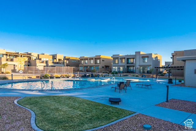 1671 W CALEDONIA DUNES DR, St. George, UT 84770