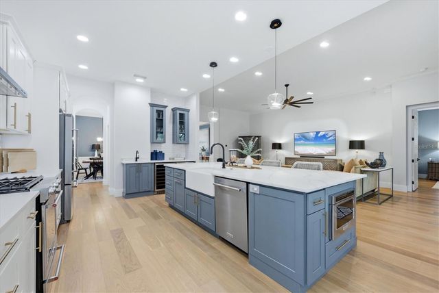 12323 THORNHILL COURT, Lakewood Ranch, FL 34202