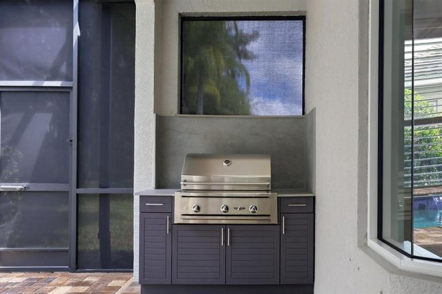 12323 THORNHILL COURT, Lakewood Ranch, FL 34202