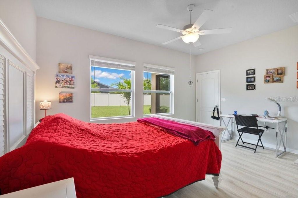 Image 13 of property listing at 2921 DEERBERRY LANE, Clermont, FL 34714