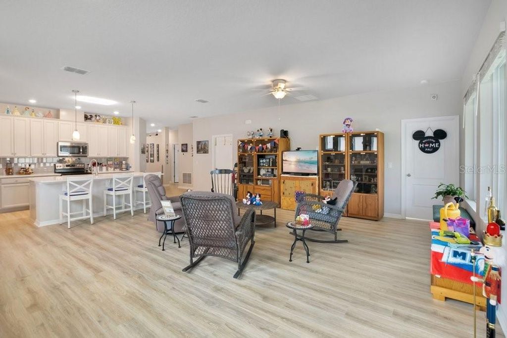 Image 21 of property listing at 2921 DEERBERRY LANE, Clermont, FL 34714