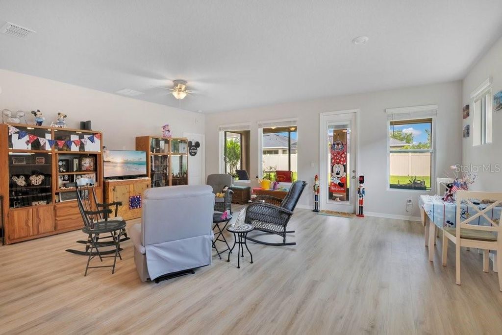 Image 22 of property listing at 2921 DEERBERRY LANE, Clermont, FL 34714
