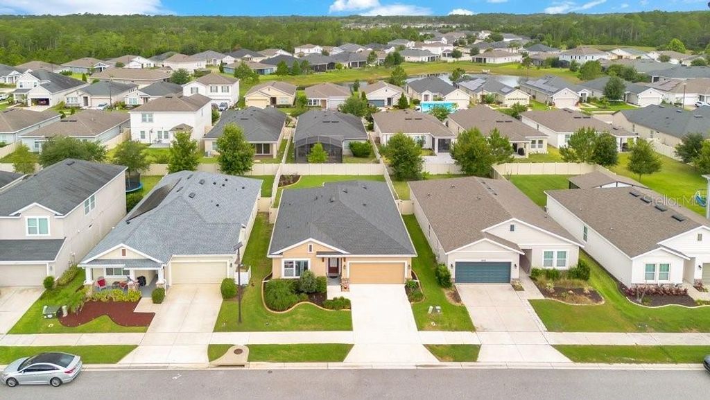 Image 27 of property listing at 2921 DEERBERRY LANE, Clermont, FL 34714