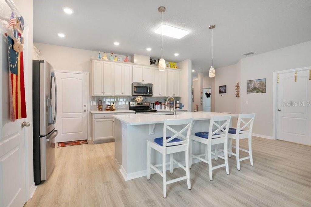 Image 8 of property listing at 2921 DEERBERRY LANE, Clermont, FL 34714