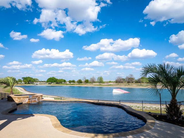 12407 Aquaplex DR, Buda, TX 78610