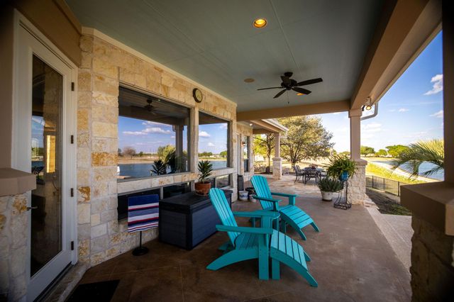 12407 Aquaplex DR, Buda, TX 78610