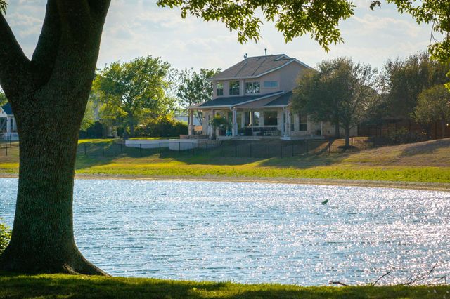 12407 Aquaplex DR, Buda, TX 78610