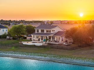 12407 Aquaplex DR, Buda, TX 78610