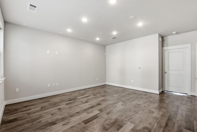 4819 Caroline Street 103, Houston, TX 77004