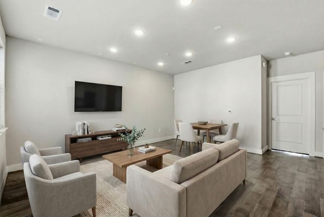 4819 Caroline Street 103, Houston, TX 77004