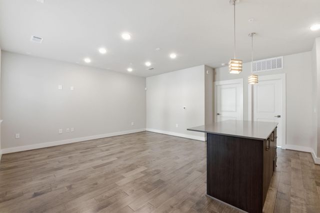 4819 Caroline Street 103, Houston, TX 77004