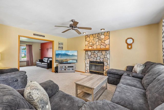 N164W21241 Dunbar COURT, Jackson, WI 53037