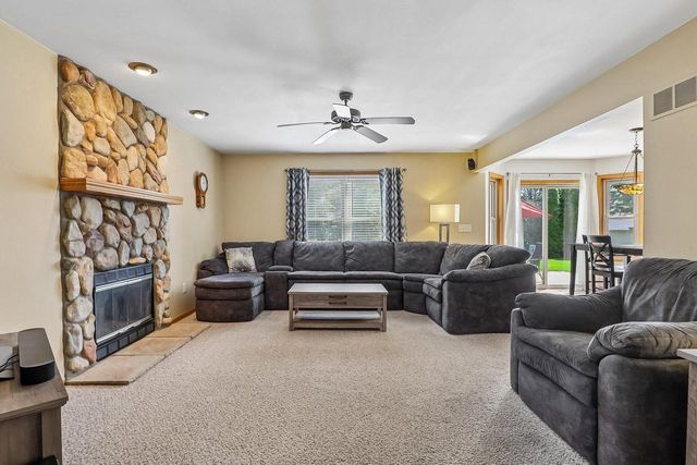 N164W21241 Dunbar COURT, Jackson, WI 53037
