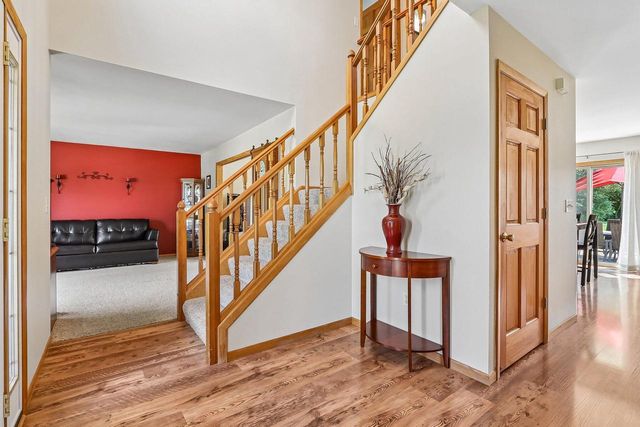 N164W21241 Dunbar COURT, Jackson, WI 53037