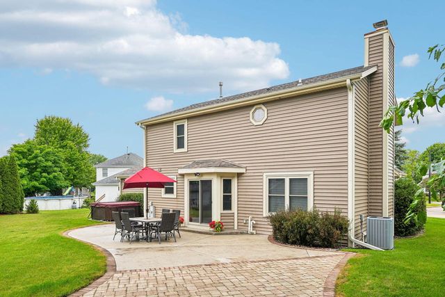 N164W21241 Dunbar COURT, Jackson, WI 53037