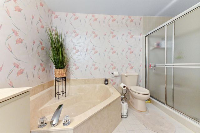18538 Breezy Palm Way, Boca Raton, FL 33496
