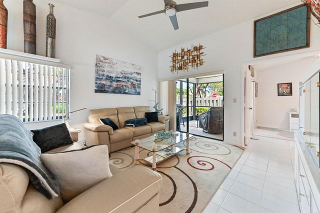 18538 Breezy Palm Way, Boca Raton, FL 33496