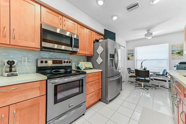 18538 Breezy Palm Way, Boca Raton, FL 33496