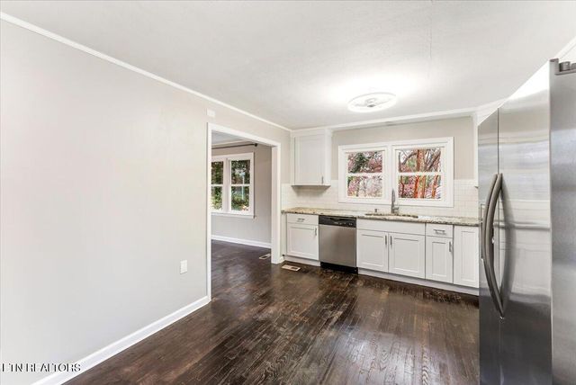 1624 Everett Ave, Maryville, TN 37804