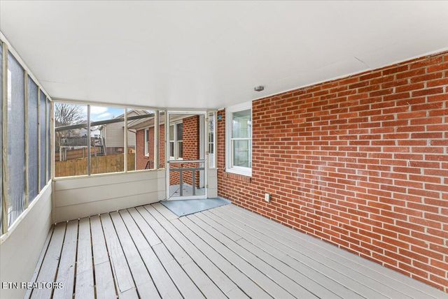 1624 Everett Ave, Maryville, TN 37804