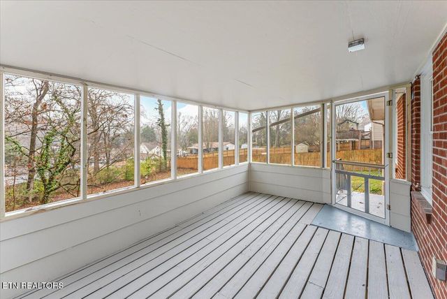 1624 Everett Ave, Maryville, TN 37804