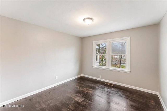 1624 Everett Ave, Maryville, TN 37804