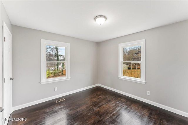 1624 Everett Ave, Maryville, TN 37804